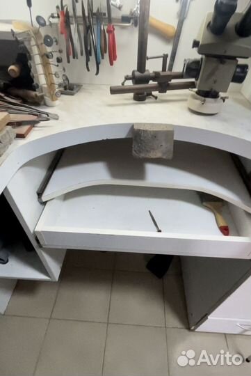 Стол ювелирный