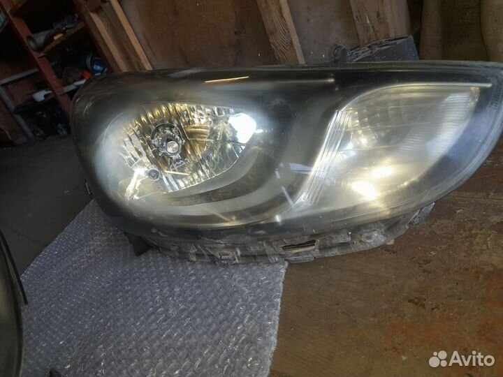 Фара на hyundai solaris 2012 года