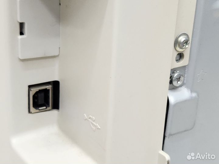 Принтер HP LaserJer 1022 картридж заправлен win10