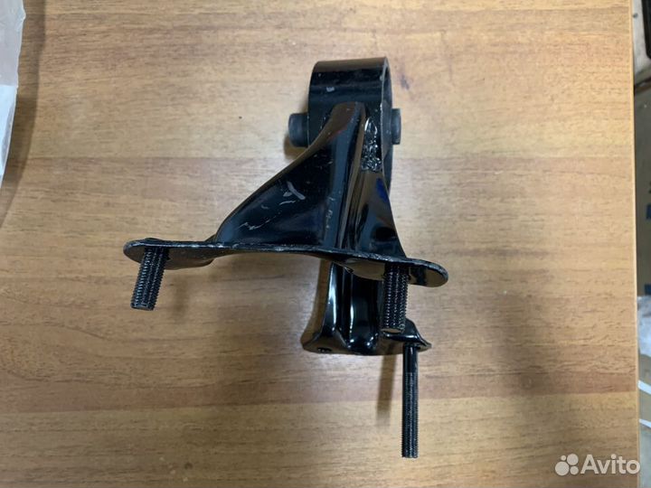 Опора двигателя задняя Geely Emgrand EC7