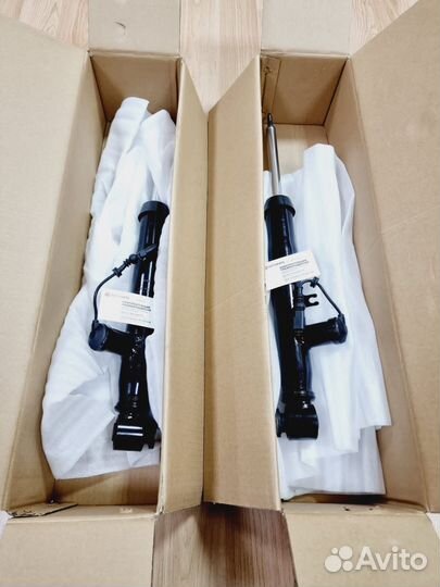 Амортизатор правый на audi A6 C6 задний 4F0616032M