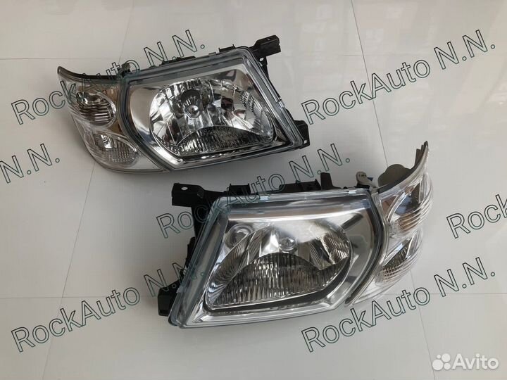 Фара (комплект) Nissan Patrol Y61(2001-2004)