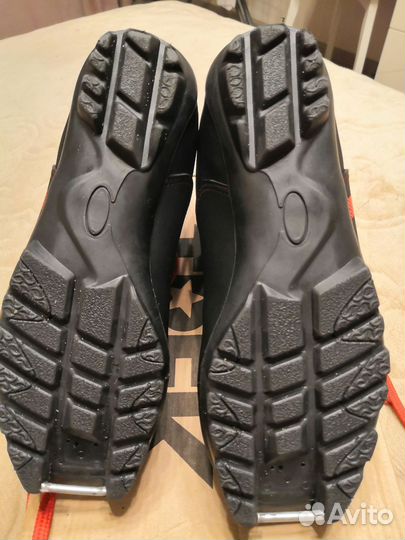 Лыжные ботинки р. 38 24,5 см