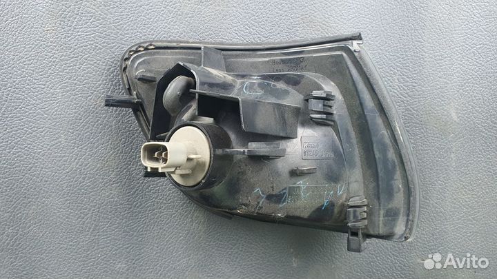 Продам габаритный огонь Mitsubishi Delica