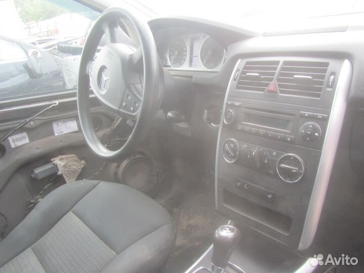 Салон mercedes benz b170