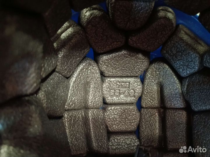 Краги хоккейные, шлем хоккейный