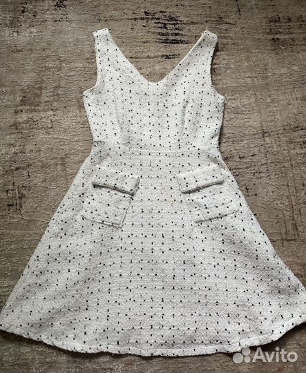 Платье с накидкой