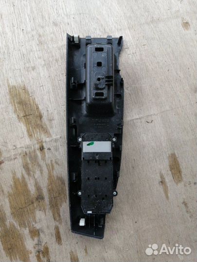 Блок управления стеклами передний правый Honda