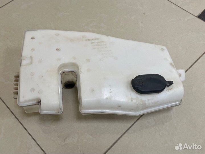 Бачок омывателя Лада Ларгус R90 K4M 490 2014