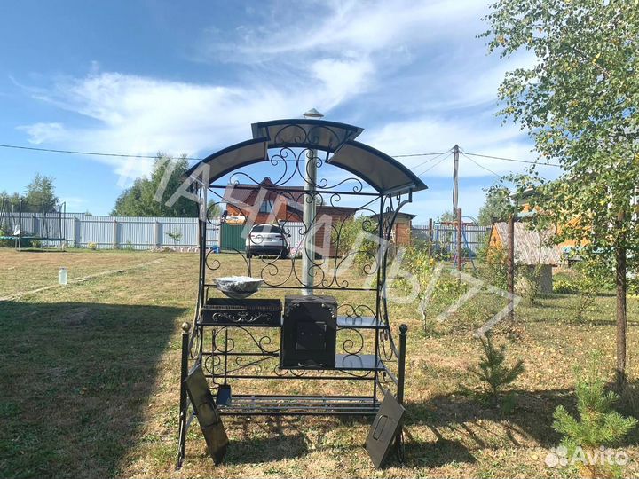 Кованные мангалы с крышей