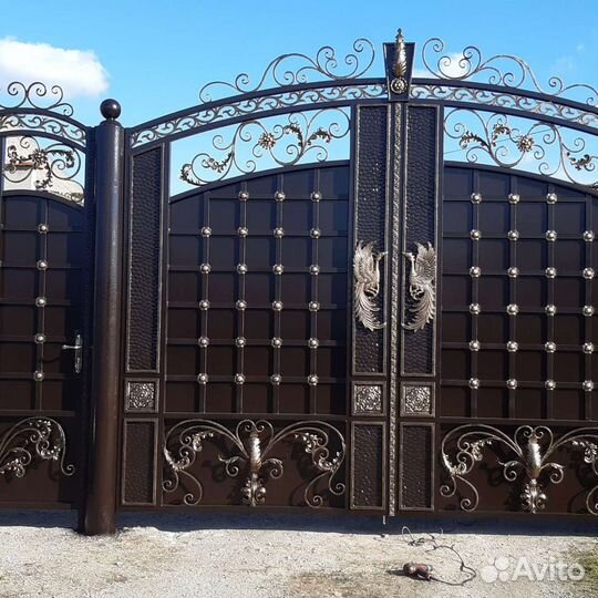 Дверь входная металлическая новая