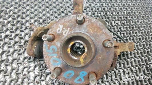 Ступица передняя правая toyota corolla verso 2 (80O15N901)