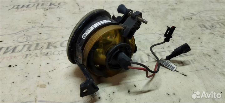 Фара противотуманная правая VW Golf VI 2009-2012