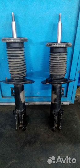 Продам передние стойки