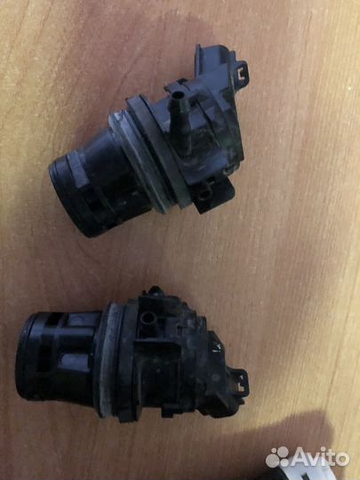 Продам омыватели для раф 4 2012г.в