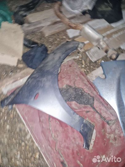 Правое крыло мазда 3 бк седан