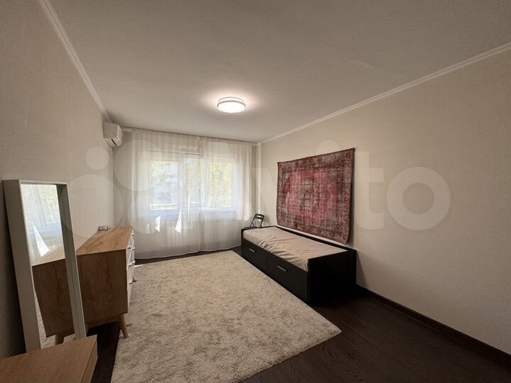 2-к. квартира, 43 м², 1/5 эт.