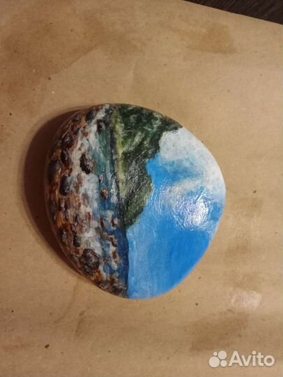 Камень с ручной росписью 