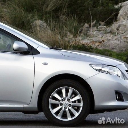 Крыло переднее правое в цвет Toyota Corolla E150