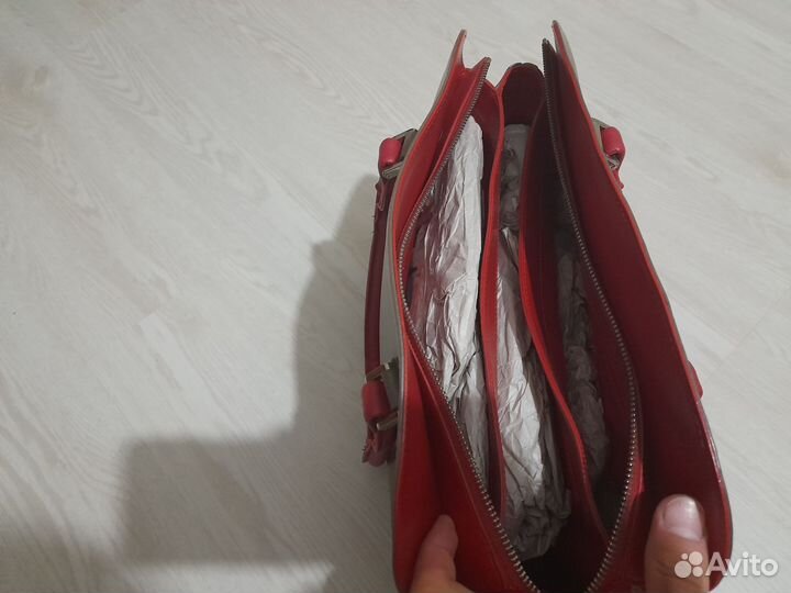 Женская сумочка из натуральной кожи Lorenzo pratto