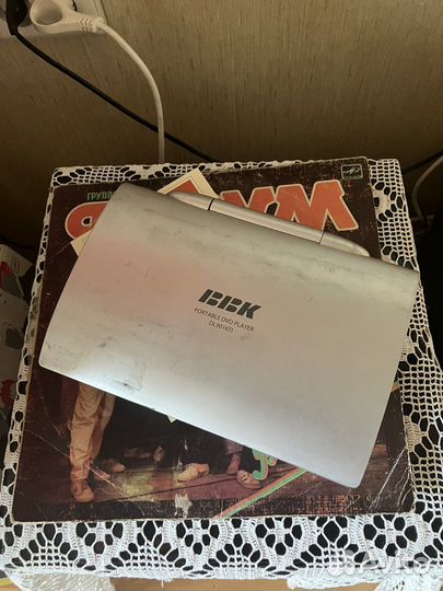 Портативный видеопроигрыватель