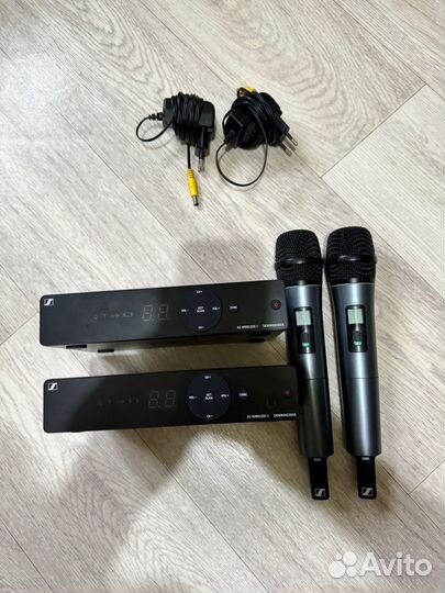 Микрофон Sennheiser XSW 1 835 B