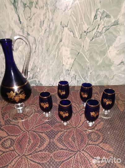 Графин со стопками