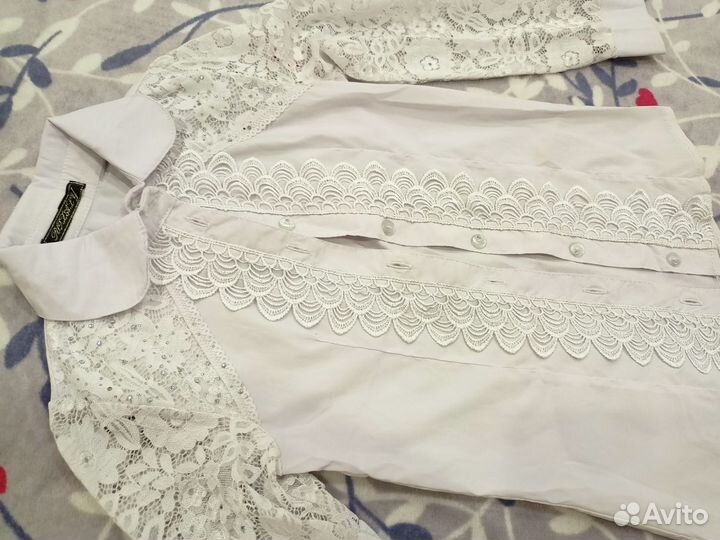 Блузка белая