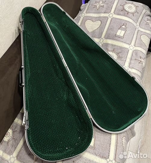 Кейс для электрогитары