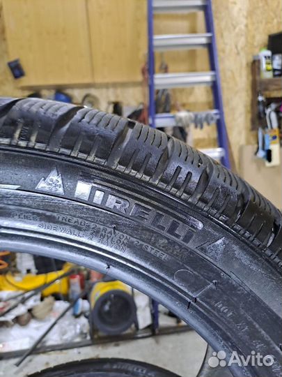 Pirelli Winter 240 Snowsport 255/45 R18