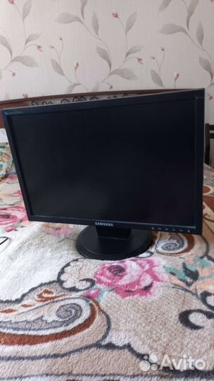 Монитор Samsung 19