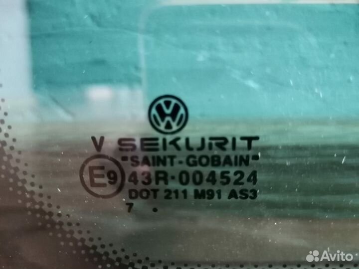 VW T5 Multivan стекло сдвижной двери правой