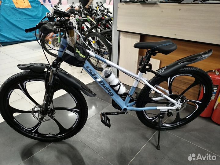 Велосипед взрослый на литых дисках