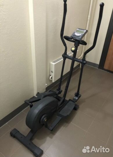 Эллиптический тренажер torneo В8071G