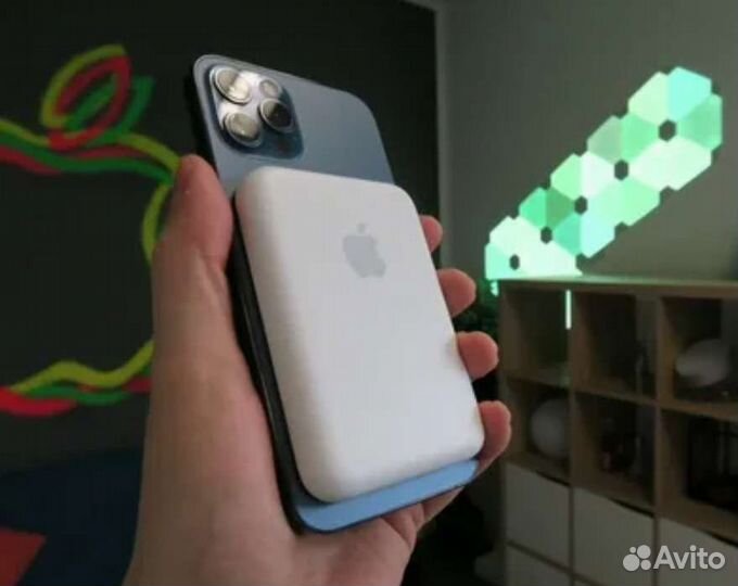 iPhone battery pack MagSafe