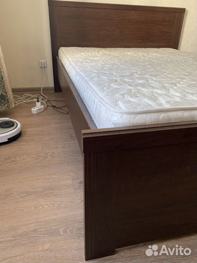 Кровать IKEA 140х200