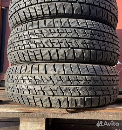 Goodyear Ice Navi Zea II 205/60 R16