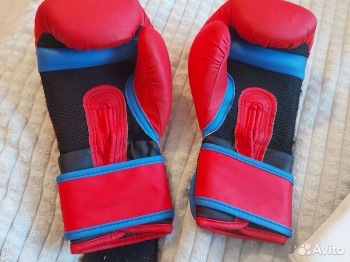 Защита голени перчатки боксёрские и боднобордс