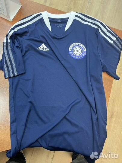 Спортивный костюм adidas