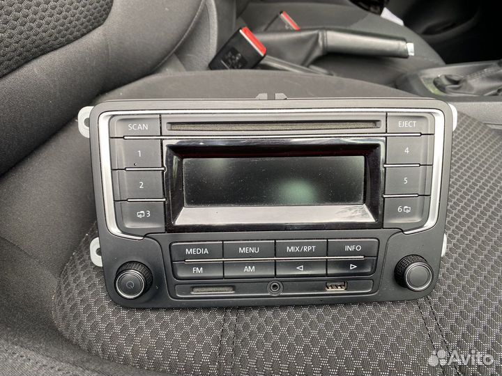 Магнитола штатная volkswagen jetta