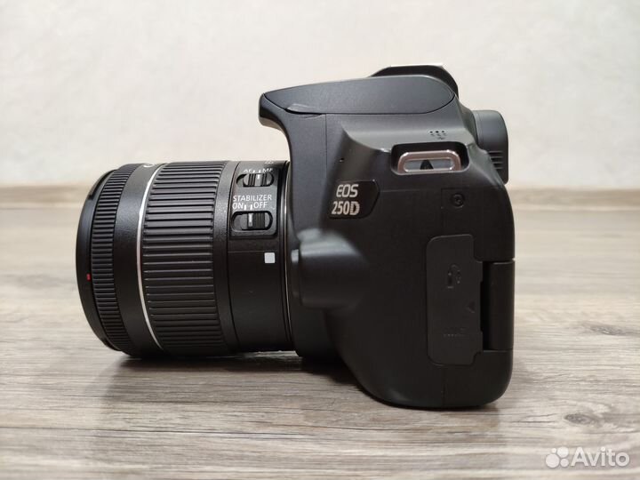 Canon 250D + 18-55mm STM