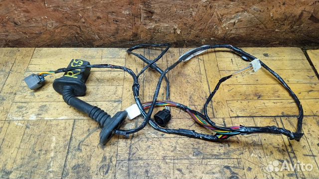 Проводка (коса) двери задней правой Mitsubishi Out