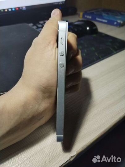 iPhone 5S, 16 ГБ