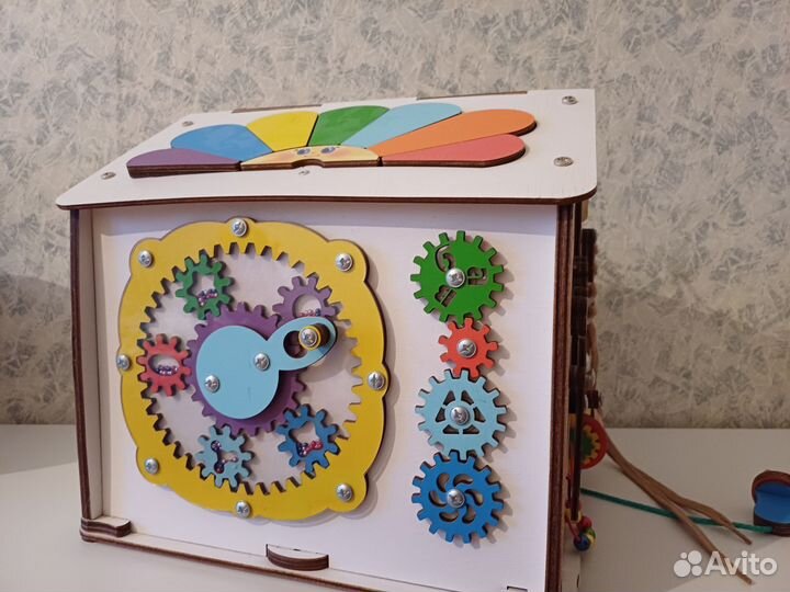 Бизиборд домик большой со светом