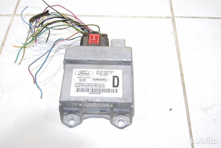 Блок SRS Ford Escape 3.0 2000-2004