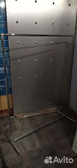 Стойка (вешало) под одежду