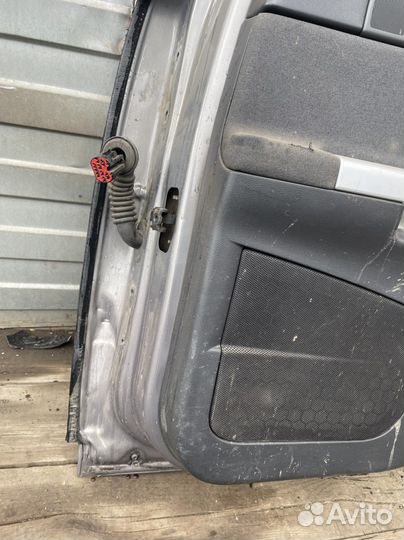 Задняя правая дверь Volvo S40 2004-2012 В сборе