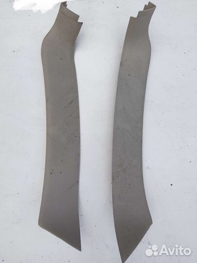 Обшивка двери багажника mitsubishi chariot grandis