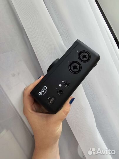 Набор микрофон SE x1s и аудиокарта evo4