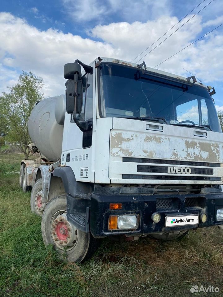 Автобетоносмеситель IVECO Trakker, 2000